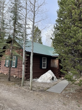 wagon wheel hotel