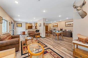 Wagon Wheel Hotel,,2 star