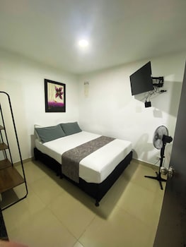 hotel bulerias 33