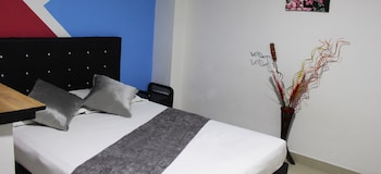 hotel bulerias 33