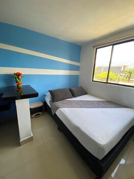 hotel bulerias 33