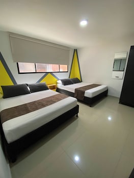 hotel bulerias 33
