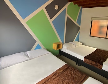 hotel bulerias 33