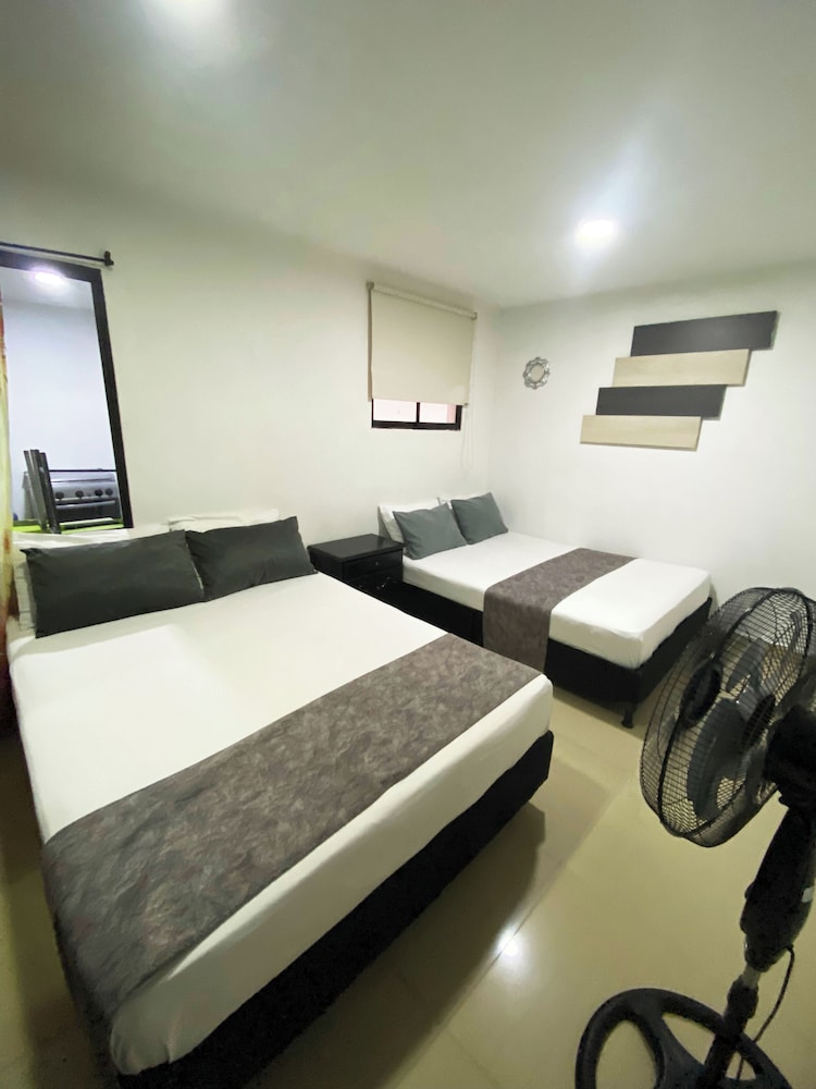 hotel bulerias 33