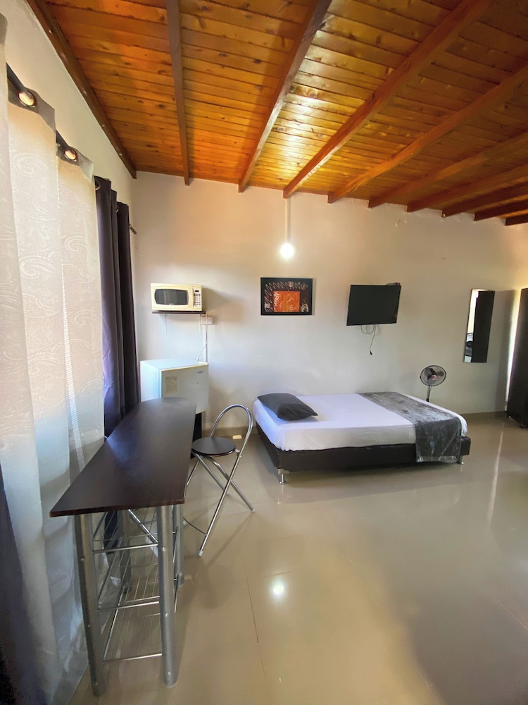 hotel bulerias 33