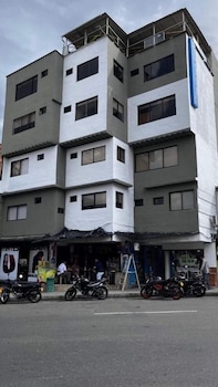 hotel bulerias 33