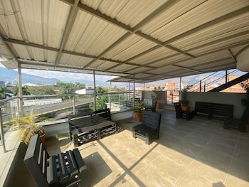 hotel bulerias 33