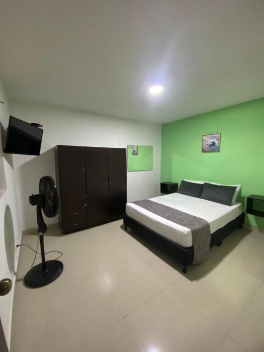hotel bulerias 33