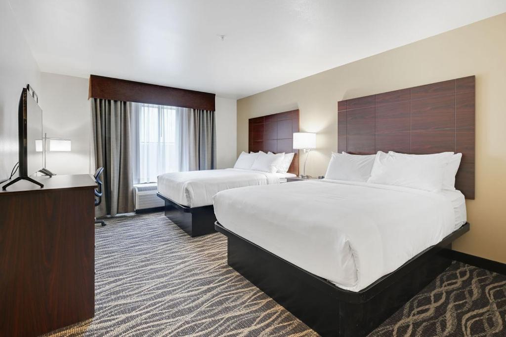cobblestone hotel and suites mosinee