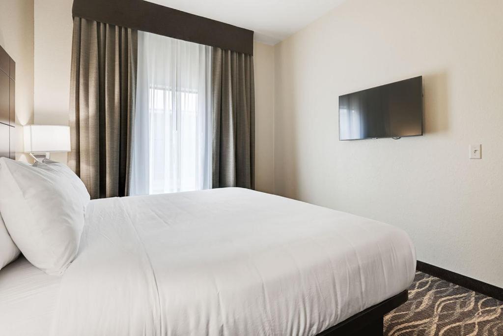 cobblestone hotel and suites mosinee
