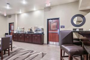 cobblestone hotel and suites mosinee