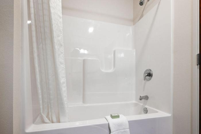 cobblestone hotel and suites mosinee