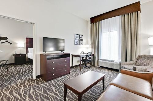 cobblestone hotel and suites mosinee