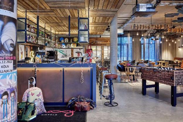 moxy cologne muelheim