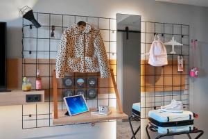 moxy cologne muelheim