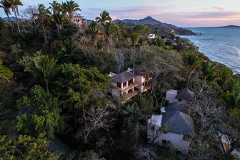 la joya sayulita