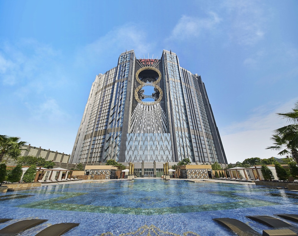 studio city epic tower