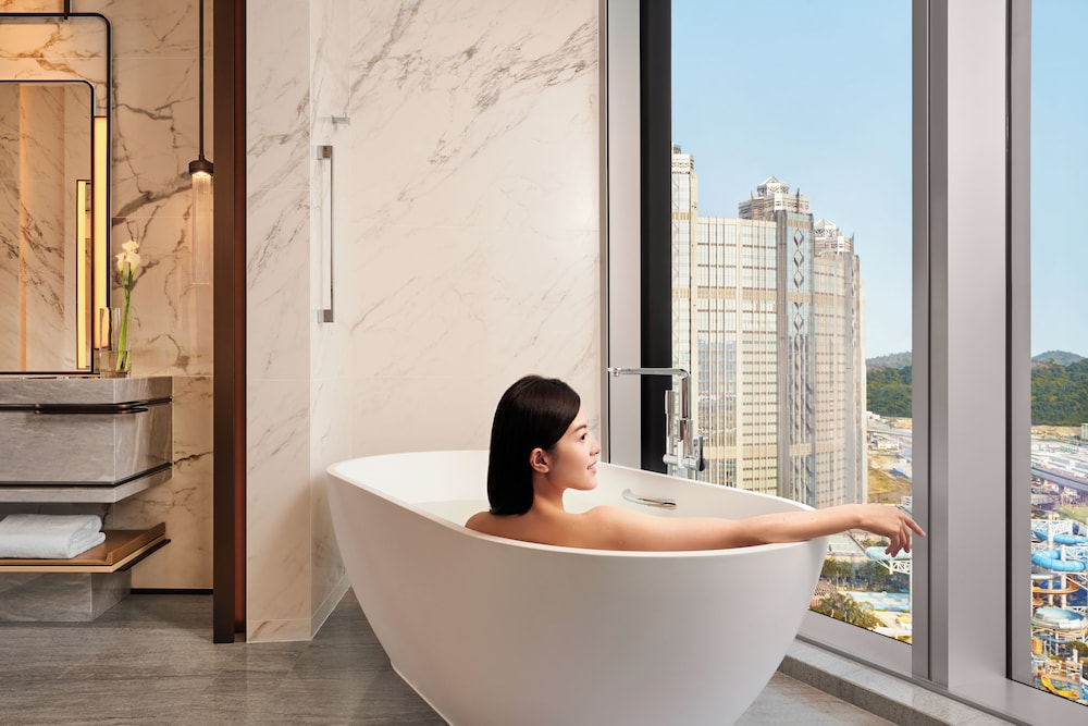 studio city epic tower