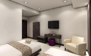Ev World Hotel Cyberjaya,,3 star