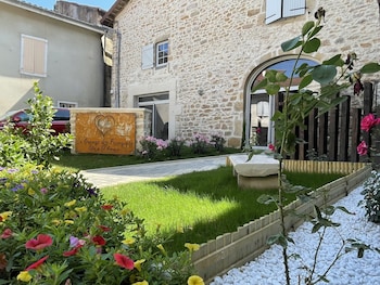 La Grange Des Frangines,10 Rue De Bresse,0 star