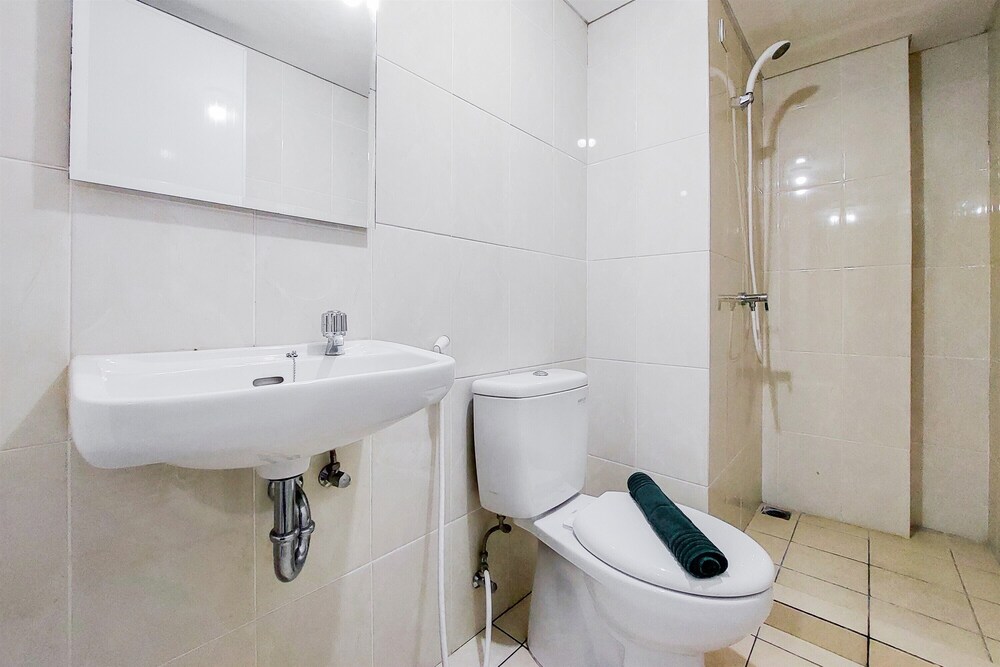 nice designed and comfort 2br apartment at m town residence