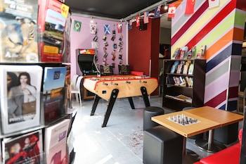 le montclair montmartre by river hostel