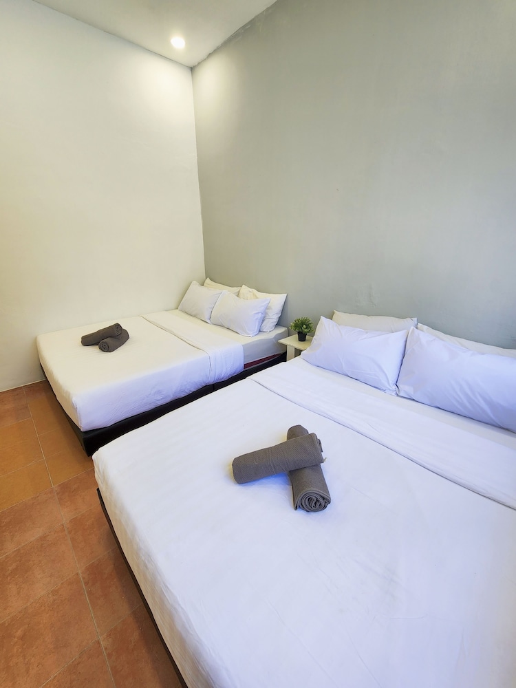 gurney coast guest house by sky hive