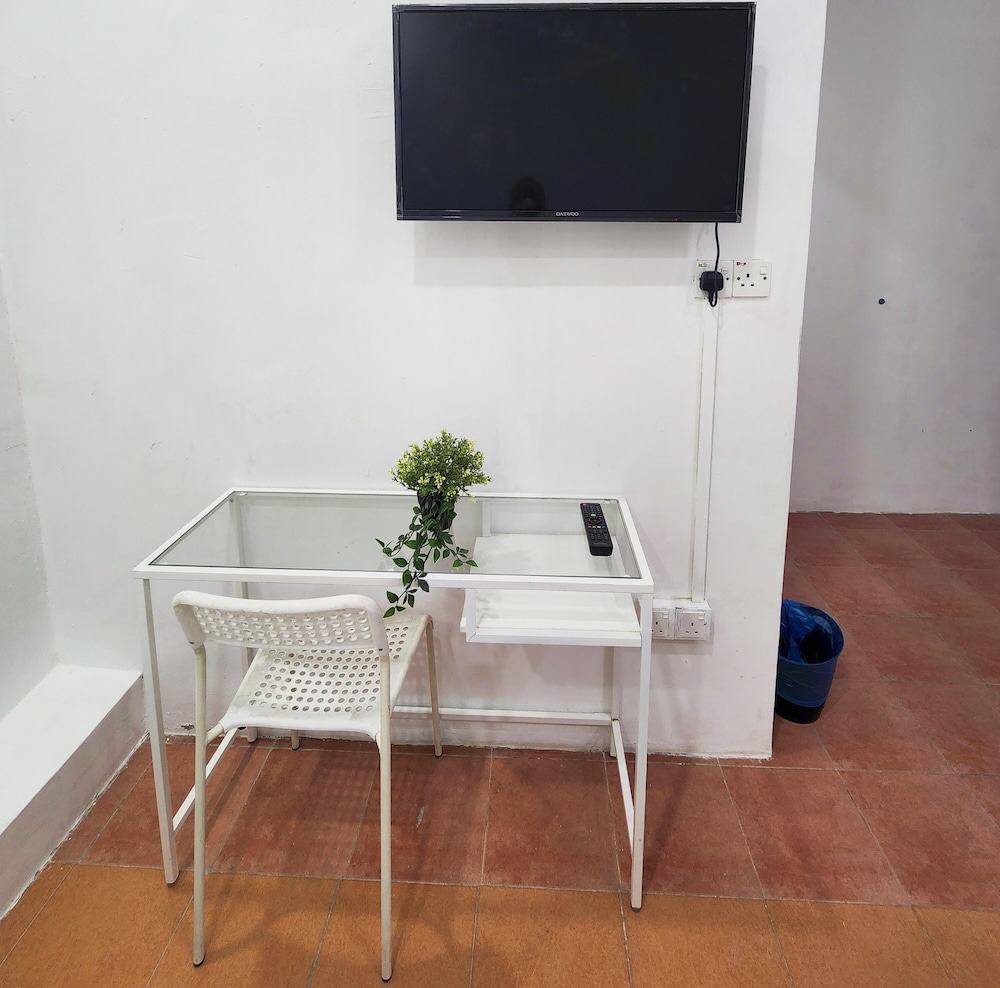 gurney coast guest house by sky hive