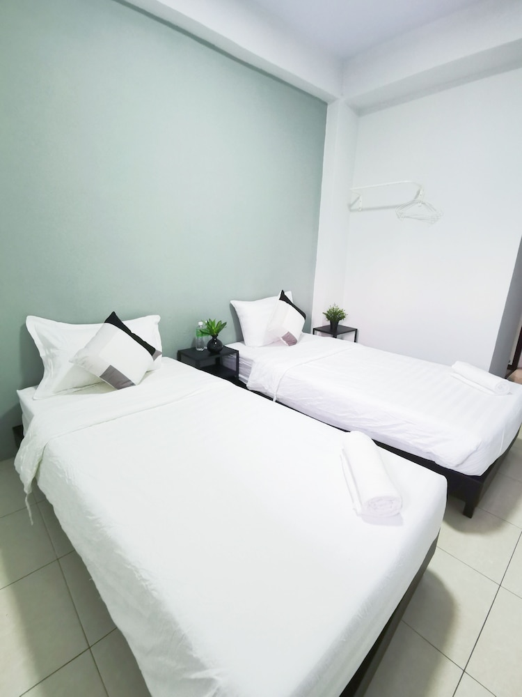 gurney coast guest house by sky hive