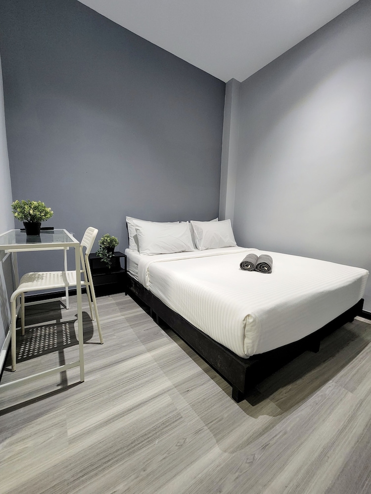 gurney coast guest house by sky hive