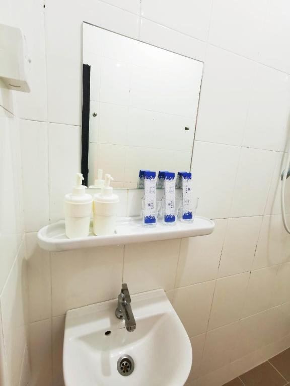 gurney coast guest house by sky hive