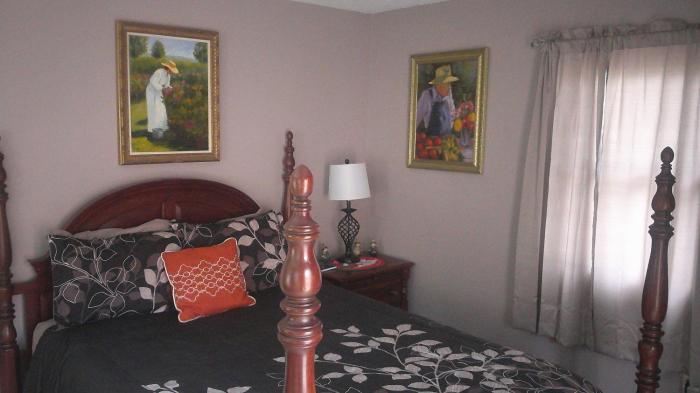 lil black bear inn
