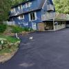 lil black bear inn