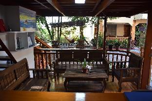 roys rendezvous boracay