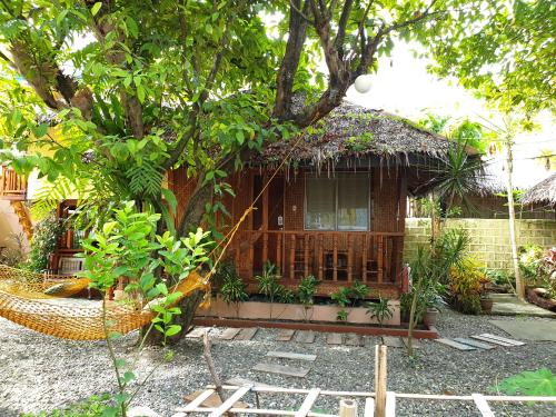 roys rendezvous boracay