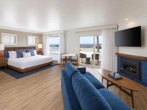sandcastle hotel on the beach