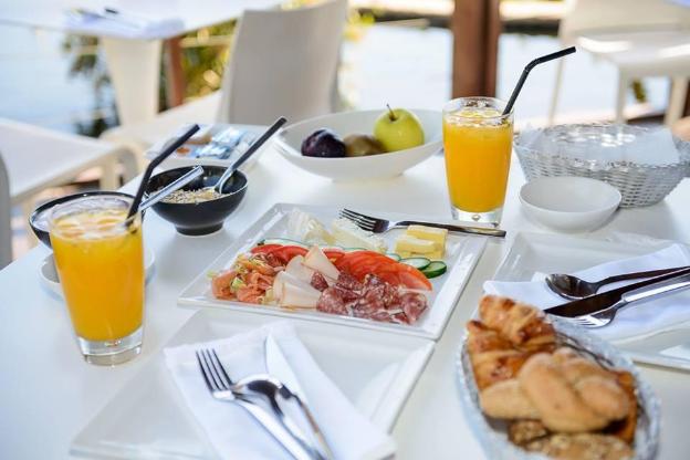 hotel monarch international