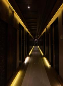 hotel monarch international