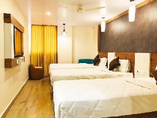 hotel monarch international