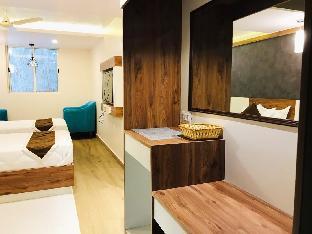 hotel monarch international