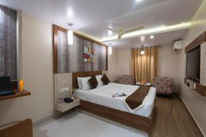 hotel monarch international