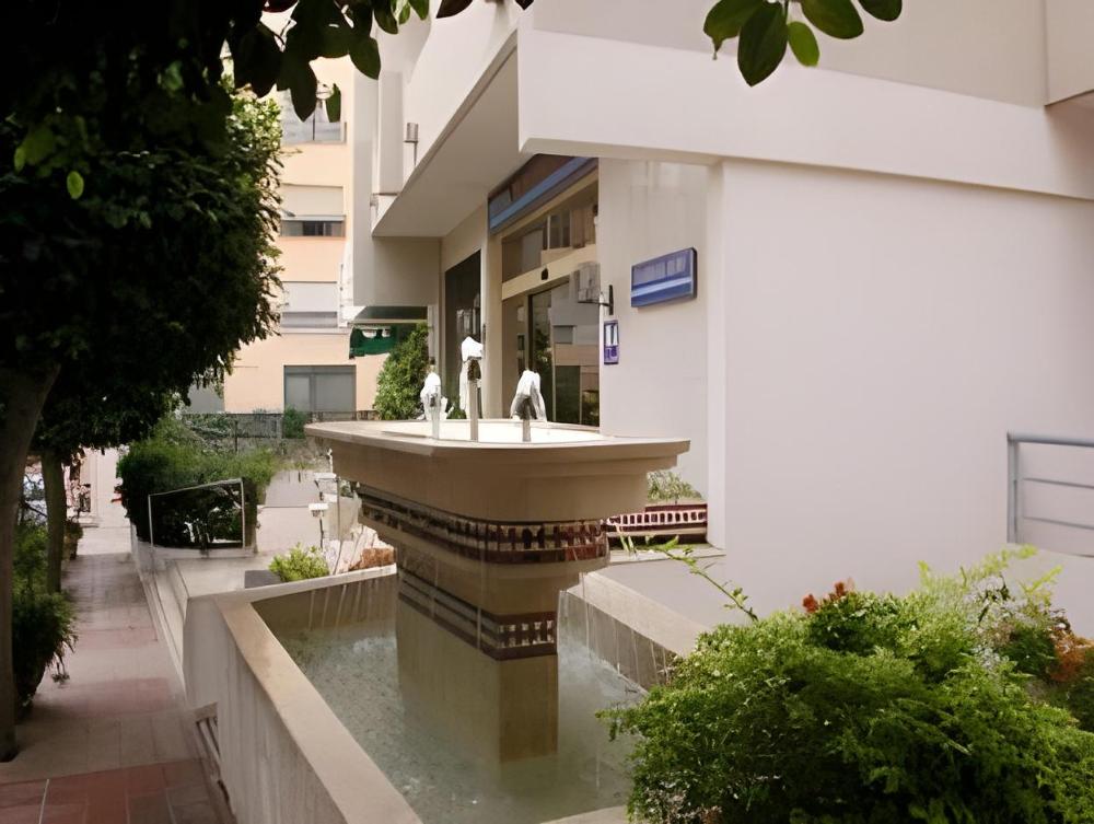 ona marbella inn