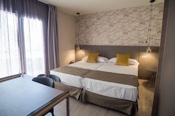 ona marbella inn