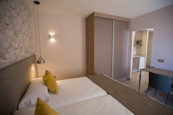 ona marbella inn