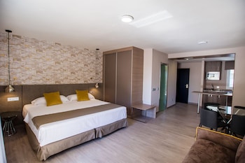 ona marbella inn