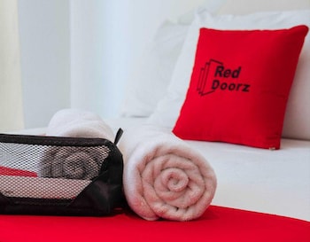 Reddoorz Plus @ Taft North Mandurriao,Iloilo City>>Iloilo,3 star