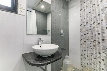 magnus square business hotel