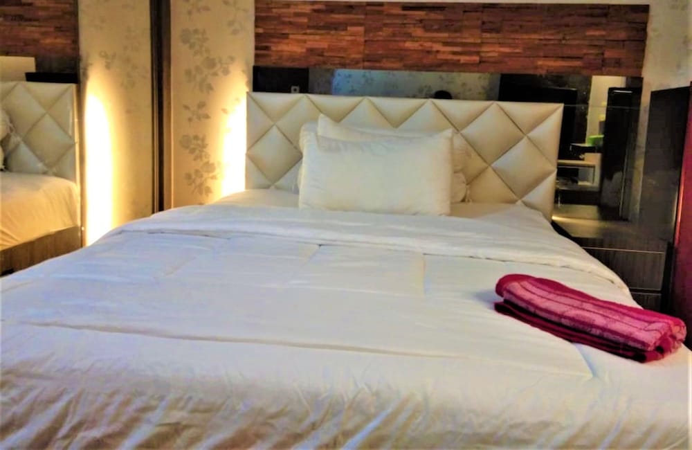 apartemen mutiara bekasi by veeroom