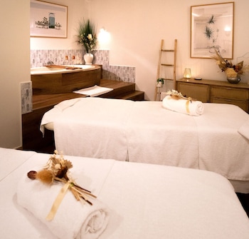 oaks hervey bay resort and spa