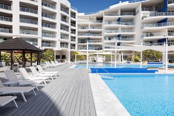 oaks hervey bay resort and spa